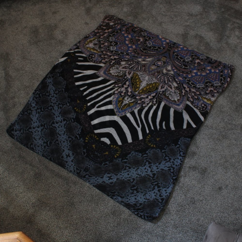 Unknown Brand Multi Print Scarf/Wrap